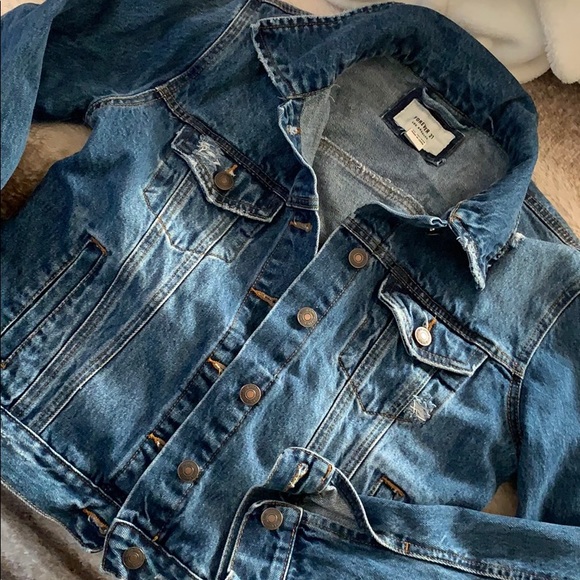 Brand new forever 21 Jean jacket - Picture 3 of 4